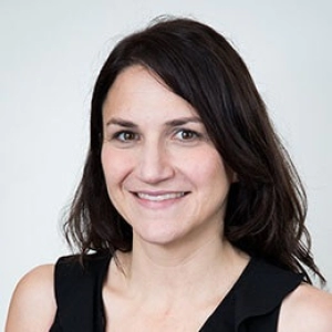 Kelly Wroblewski Headshot